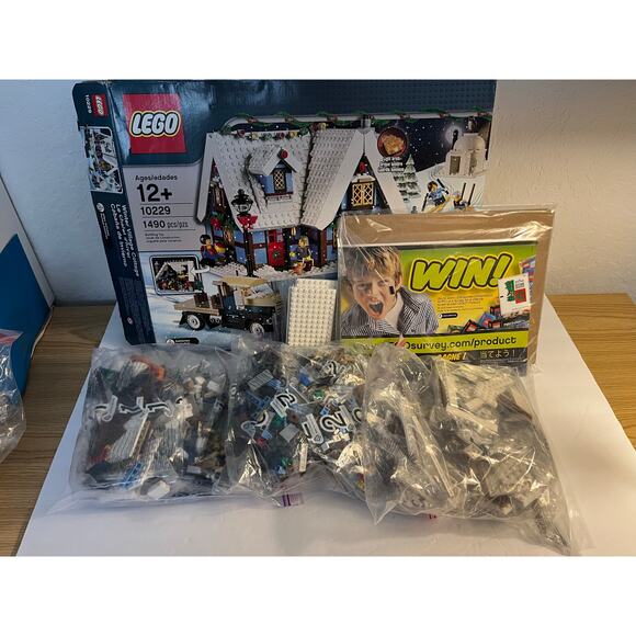 LEGO Creator 10229  Winter Village Cottage New Retired Vintage Open Box Holiday - Picture 15 of 16